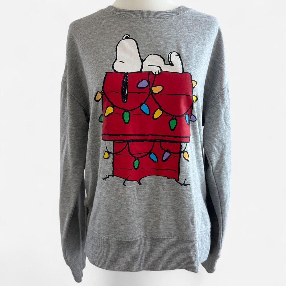 Peanuts Snoopy Christmas crewneck sweatshirt